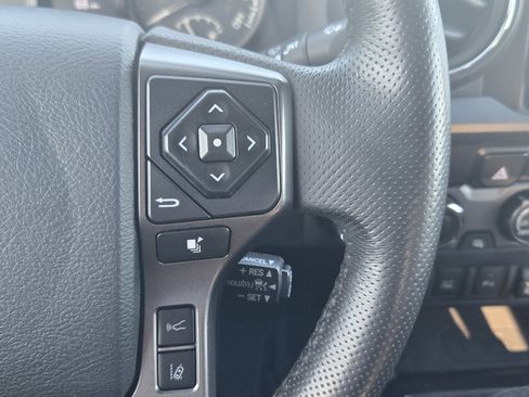 Used 2019 Toyota Tacoma TRD Off-Road image 27