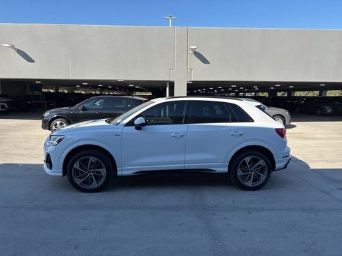 New 2025 Audi Q3 2.0T Premium image 9