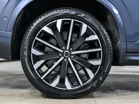 Certified 2026 Volvo XC90 T8 Ultra w/ Protection Package Premier image 42