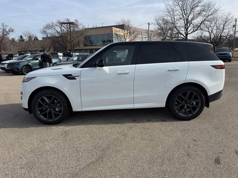New 2026 Land Rover Range Rover Sport SE AWD/4WD image 2