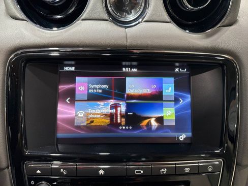 Used 2016 Jaguar XJ R-Sport RWD image 73
