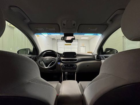Used 2019 Hyundai Tucson Value FWD image 16