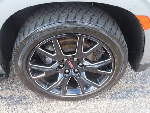 Used 2023 GMC Yukon XL Denali w/ LPO, Floor Liner Package AWD/4WD image 14