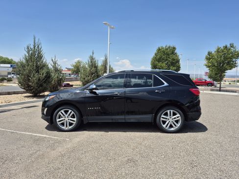 Used 2020 Chevrolet Equinox Premier AWD/4WD image 2