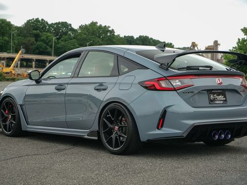 Used 2023 Honda Civic Type R image 3
