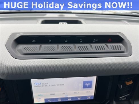 Used 2023 Ford Bronco Badlands w/ Sasquatch Package image 13