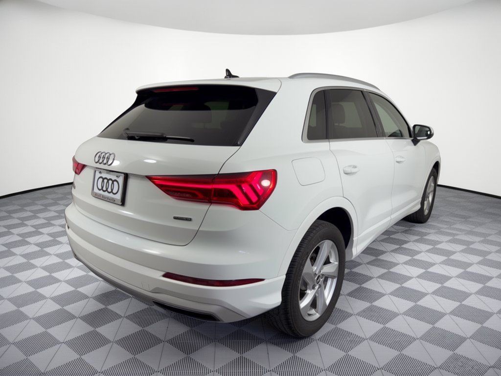 Used 2021 Audi Q3 2.0T Premium AWD/4WD image 9