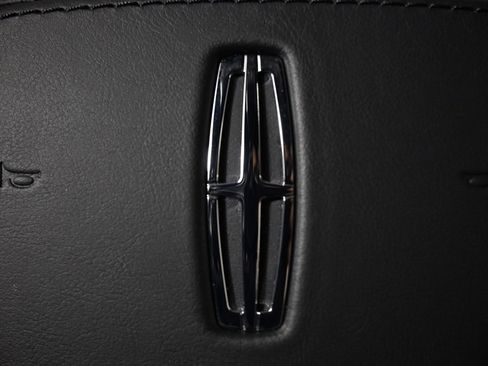 New 2026 Lincoln Nautilus Reserve image 35