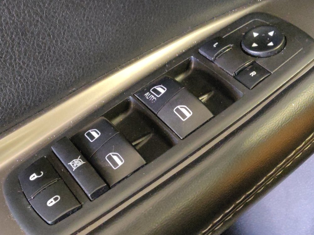 Used 2019 Dodge Journey Crossroad FWD image 27