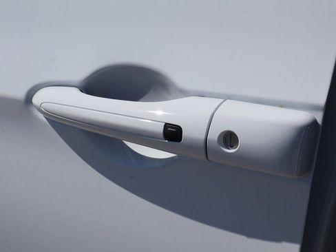 New 2026 Chrysler Pacifica Select image 19