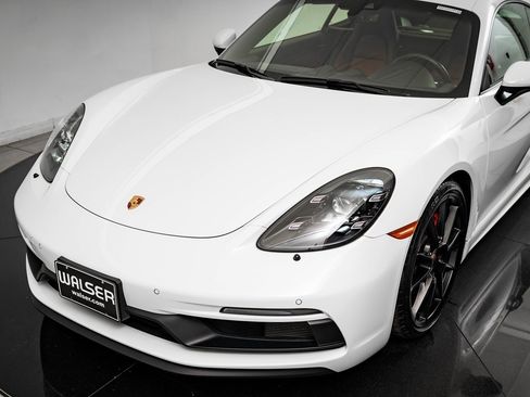 Certified 2021 Porsche 718 Cayman GTS image 13