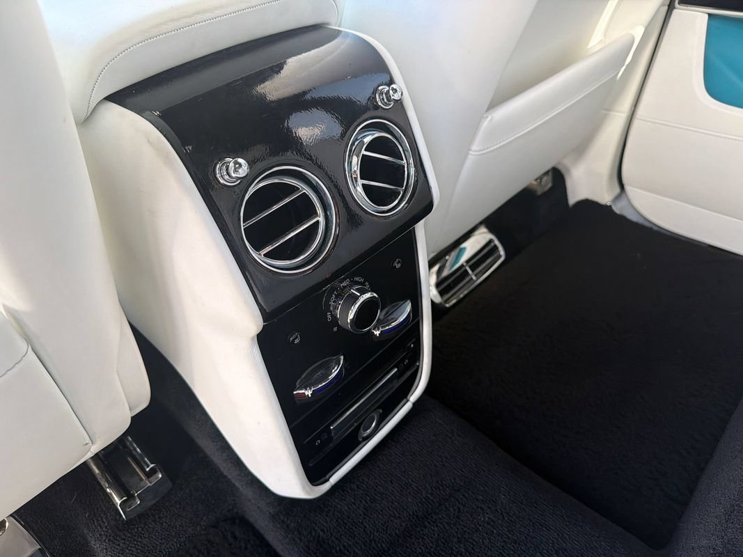 Used 2019 Rolls-Royce Cullinan AWD/4WD image 20