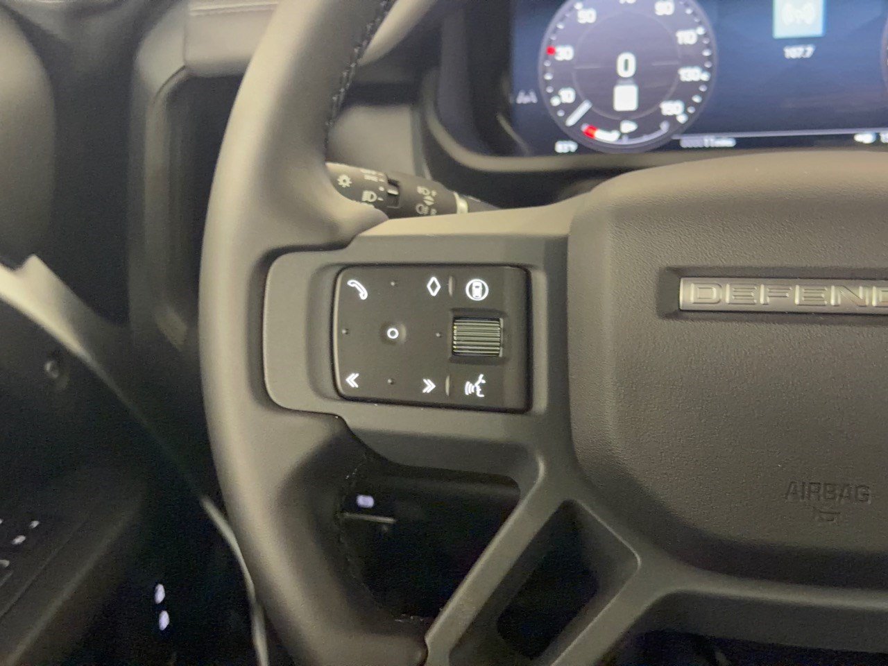 New 2026 Land Rover Defender 110 S AWD/4WD image 18