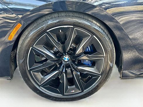 Used 2023 BMW 740i w/ Parking Assistance Package image 36