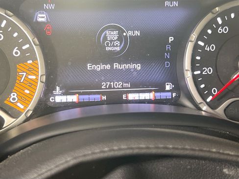 Used 2022 Jeep Renegade Latitude w/ Convenience Group image 12