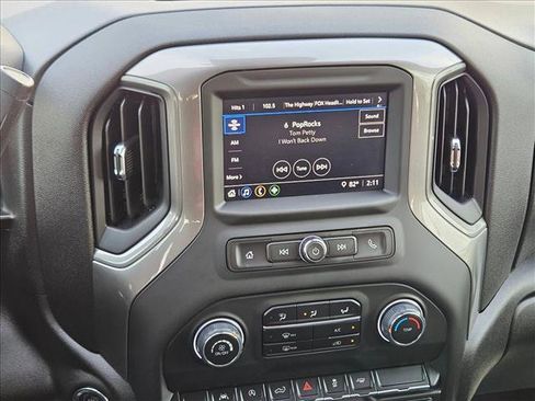 Used 2025 Chevrolet Silverado 1500 Custom w/ Turbomax Blackout Package image 17