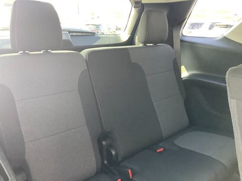 Used 2019 Chevrolet Traverse LT AWD/4WD image 12