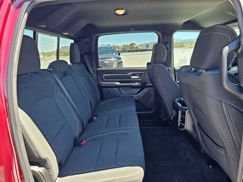 Used 2022 RAM 1500 Big Horn AWD/4WD image 12