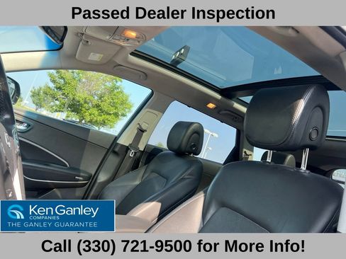 Used 2017 Hyundai Santa Fe Limited AWD/4WD image 11