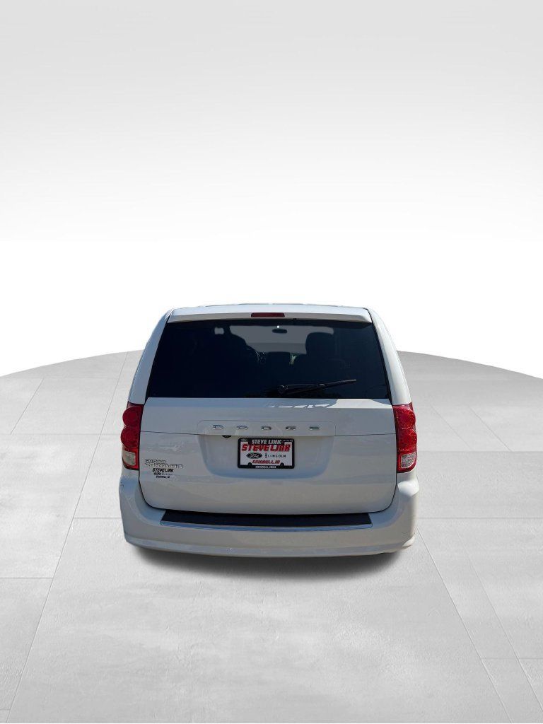 Used 2018 Dodge Grand Caravan SE FWD image 6