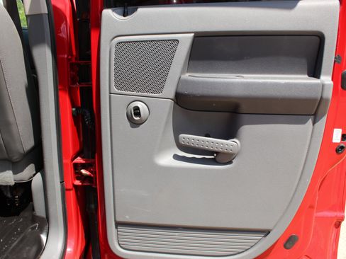 Used 2006 Dodge Ram 2500 Truck SLT w/ Quad Cab Big Horn Value Group image 15