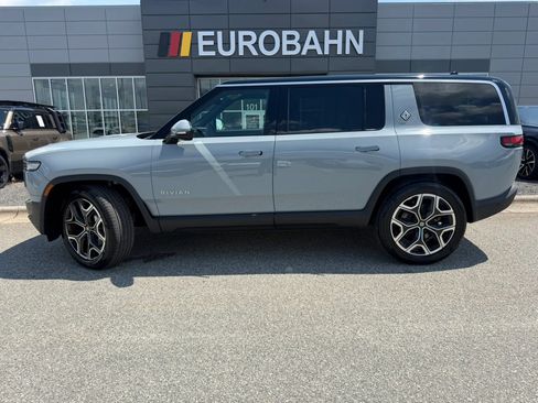 Used 2025 Rivian R1S Adventure AWD/4WD image 2