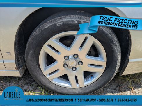 Used 2007 Chevrolet Monte Carlo LT FWD image 7