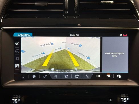 Used 2019 Jaguar F-PACE S image 43