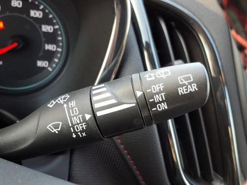 Used 2023 Chevrolet Equinox RS image 27