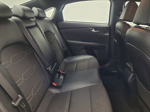 Used 2022 Kia Forte GT-Line w/ GT-Line Technology Package FWD image 19