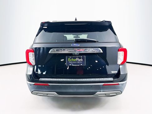 Used 2020 Ford Explorer XLT w/ Equipment Group 202A RWD image 7