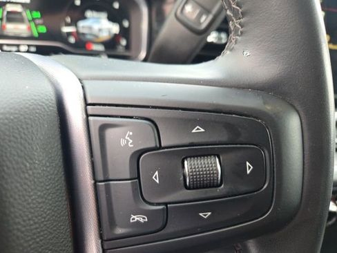 Used 2025 GMC Sierra 1500 SLT image 24