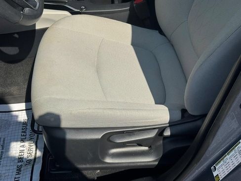 Used 2024 Toyota Corolla Cross LE AWD/4WD image 22