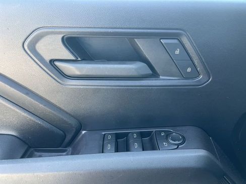 Used 2023 Chevrolet Colorado W/T image 21