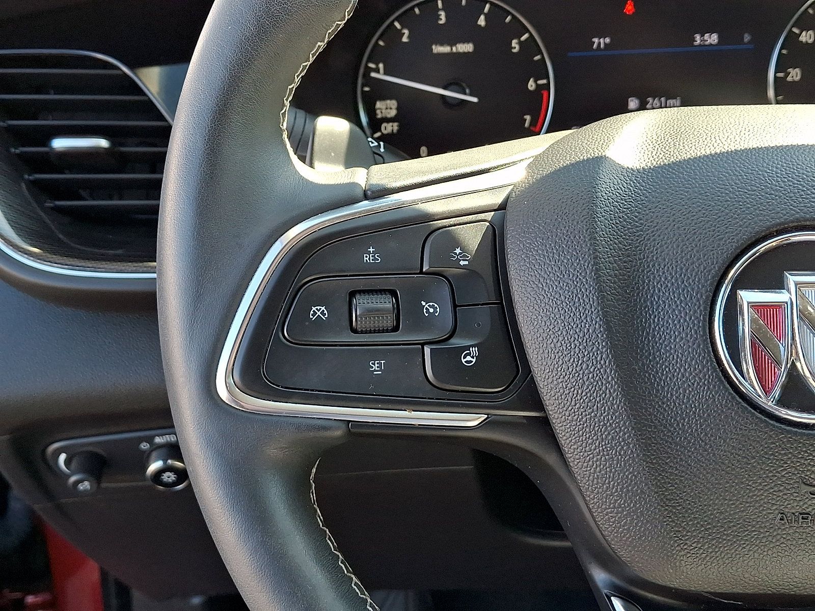 Certified 2023 Buick Envision Preferred FWD image 22