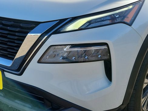 Used 2023 Nissan Rogue SV w/ SV Premium Package AWD/4WD image 9