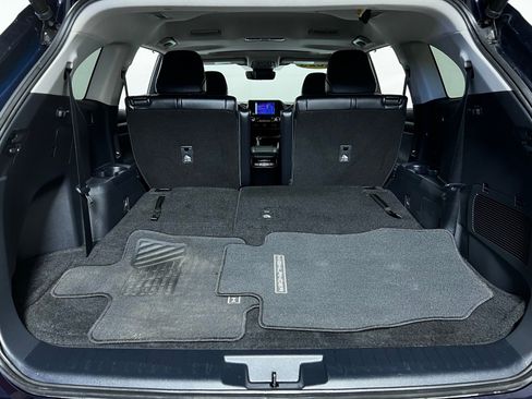 Used 2023 Toyota Highlander XLE image 26