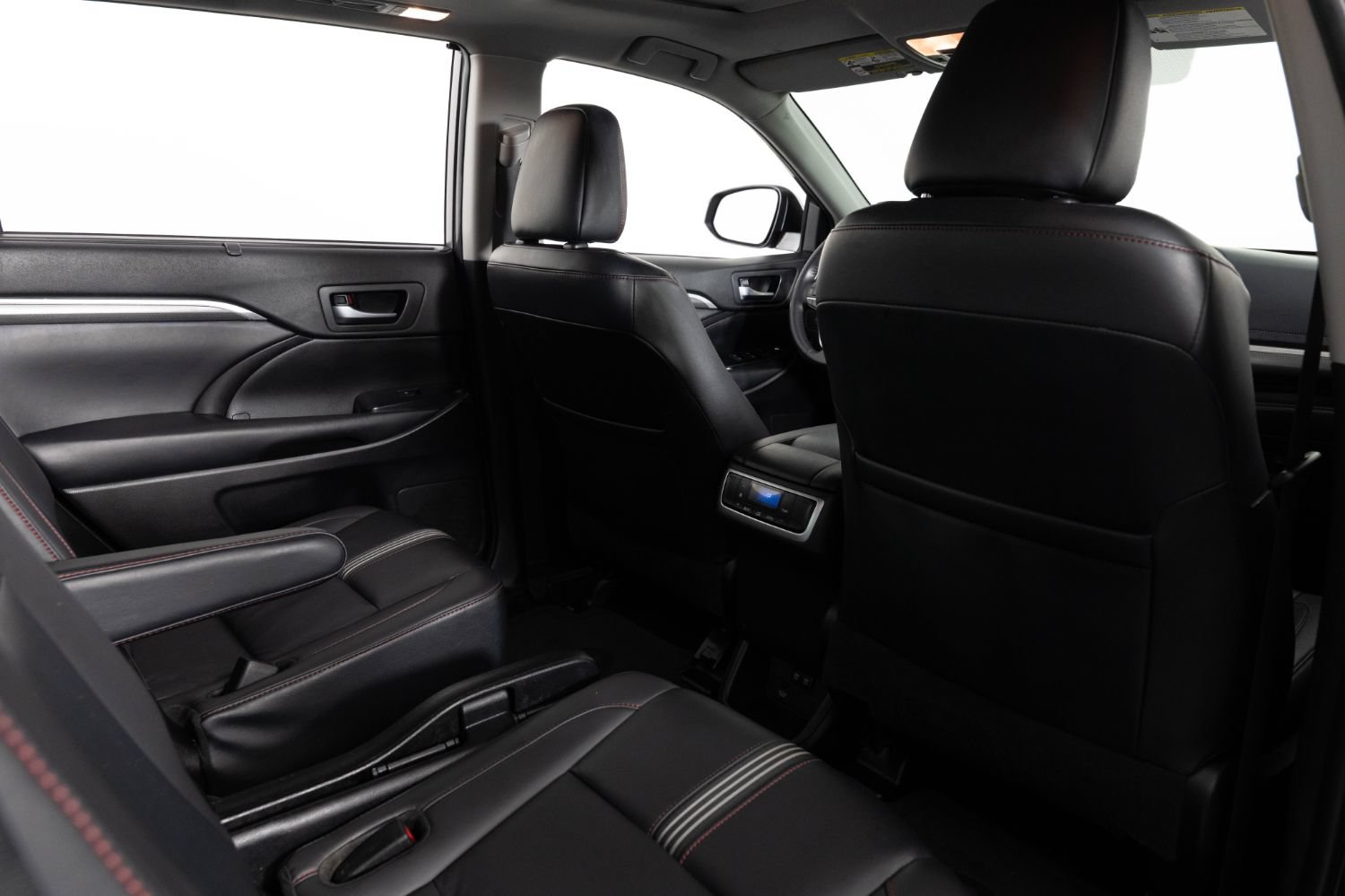 Used 2019 Toyota Highlander SE AWD/4WD image 24