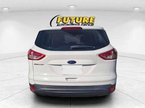 Used 2016 Ford Escape S FWD image 4