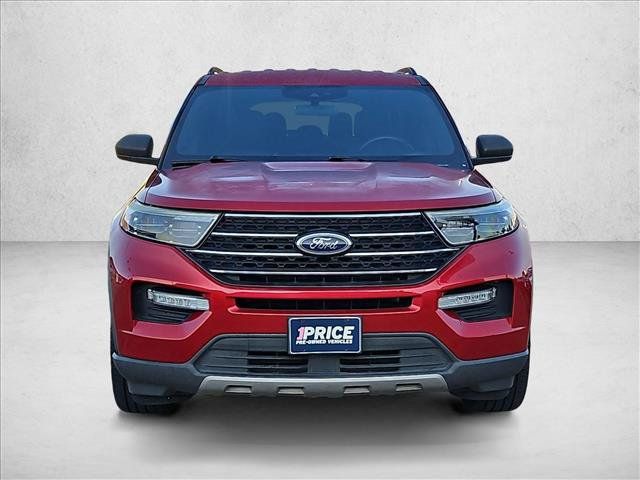 Used 2020 Ford Explorer XLT w/ Equipment Group 202A RWD image 2
