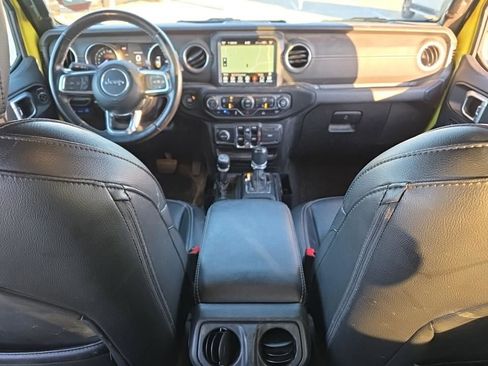 Used 2022 Jeep Wrangler Unlimited Sahara w/ Cold Weather Group AWD/4WD image 13