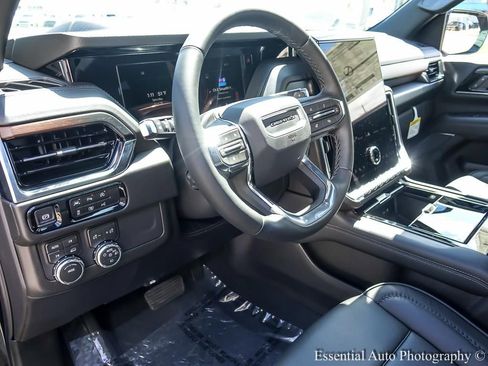 New 2026 GMC Yukon Denali w/ Sun & Power Step Package AWD/4WD image 12