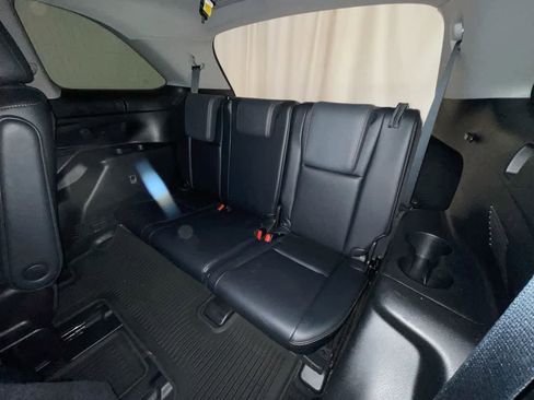 Used 2016 Toyota Highlander Limited AWD/4WD image 24