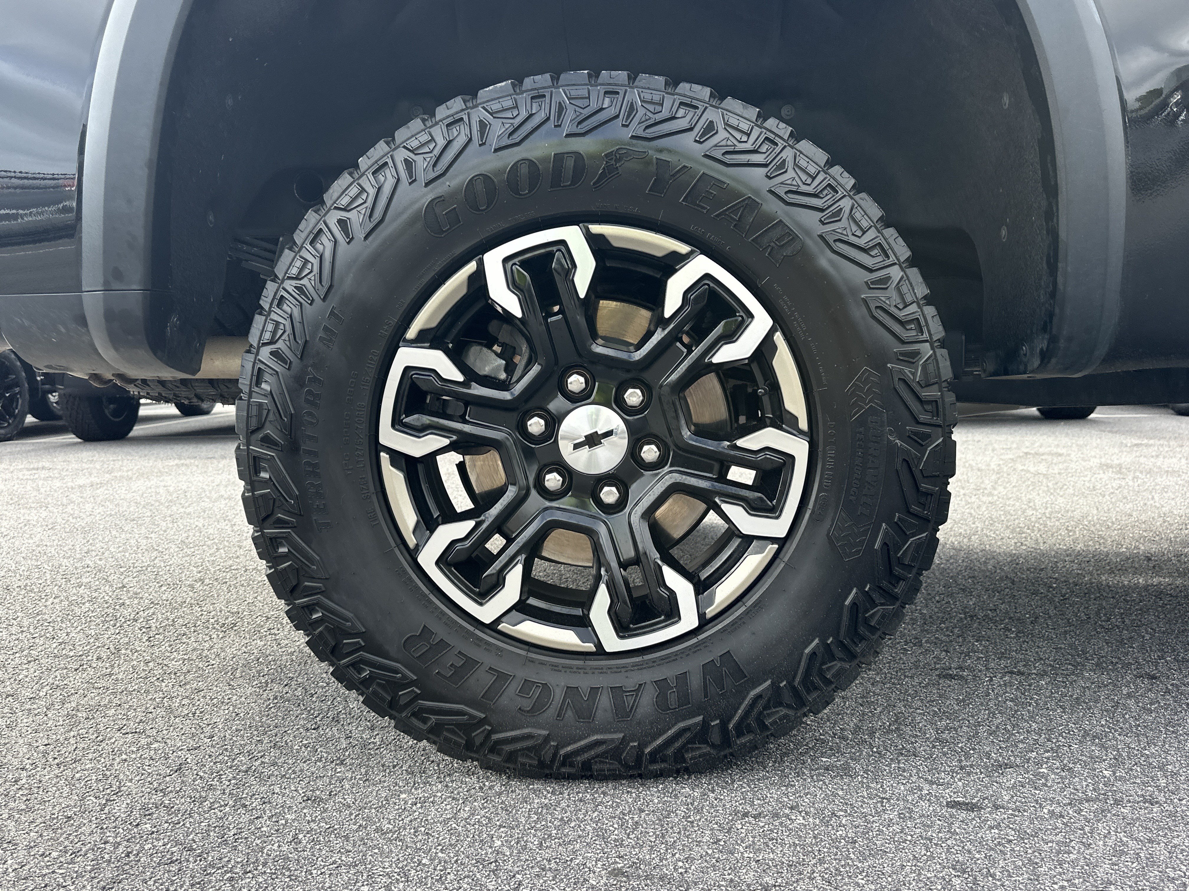 Certified 2024 Chevrolet Silverado 1500 ZR2 w/ Technology Package AWD/4WD image 18
