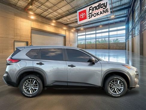 Used 2023 Nissan Rogue S image 4