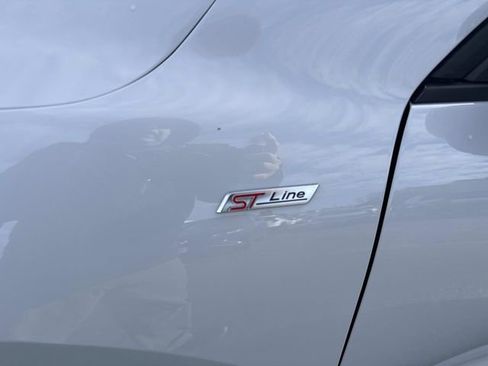 Certified 2025 Ford Escape ST-Line Select image 12