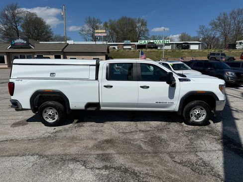 Used 2020 GMC Sierra 2500 4x4 Crew Cab image 2