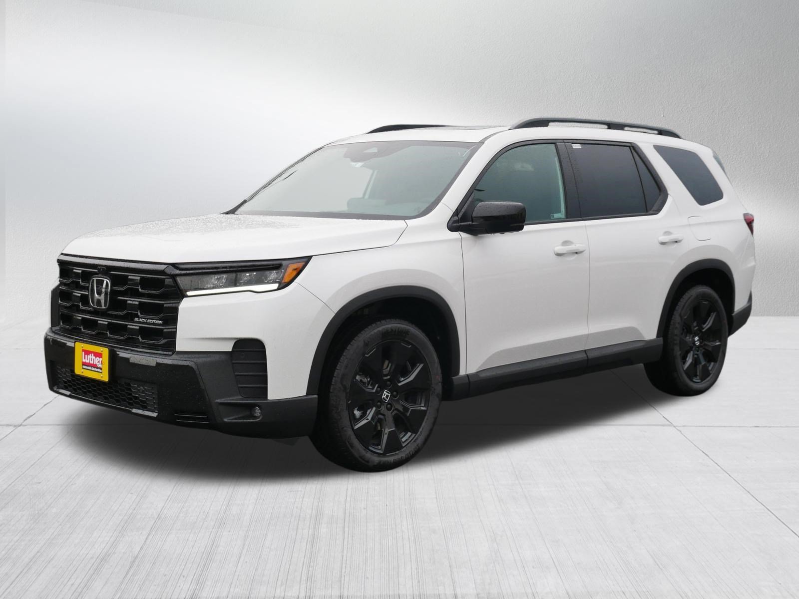 New 2026 Honda Pilot Black Edition image 3