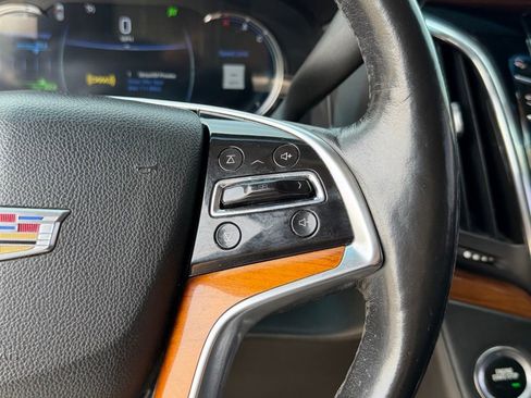 Used 2016 Cadillac Escalade 2WD image 21