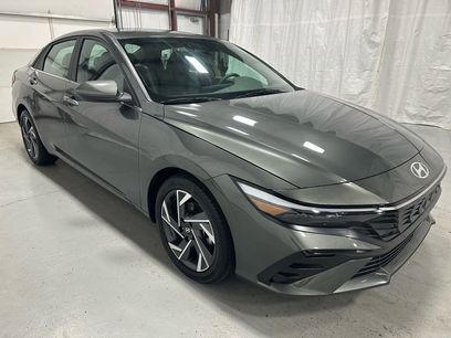 Used 2025 Hyundai Elantra SEL